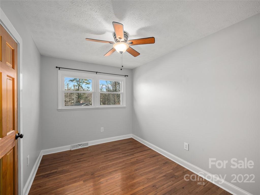 102 Shadowlawn Drive Asheville NC 28806