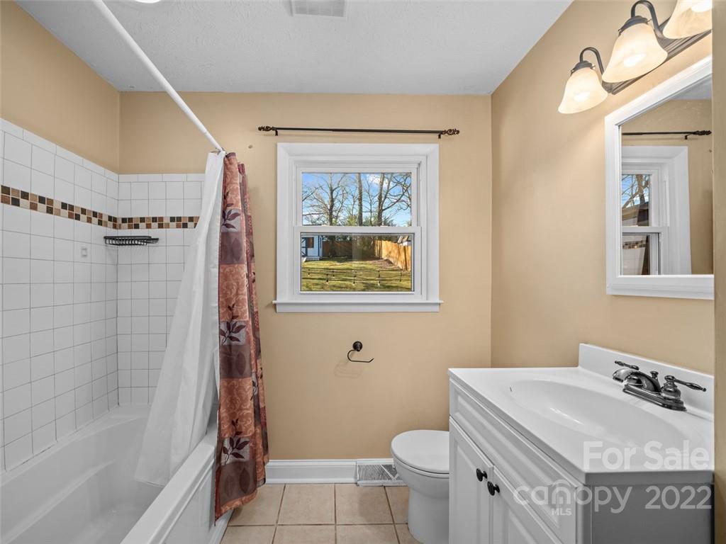 102 Shadowlawn Drive Asheville NC 28806