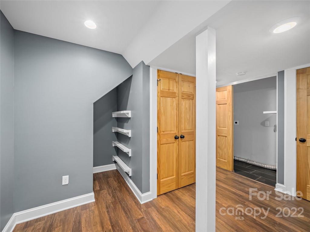 102 Shadowlawn Drive Asheville NC 28806