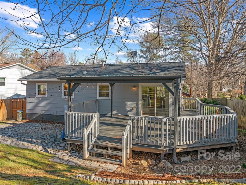 102 Shadowlawn Drive Asheville NC 28806