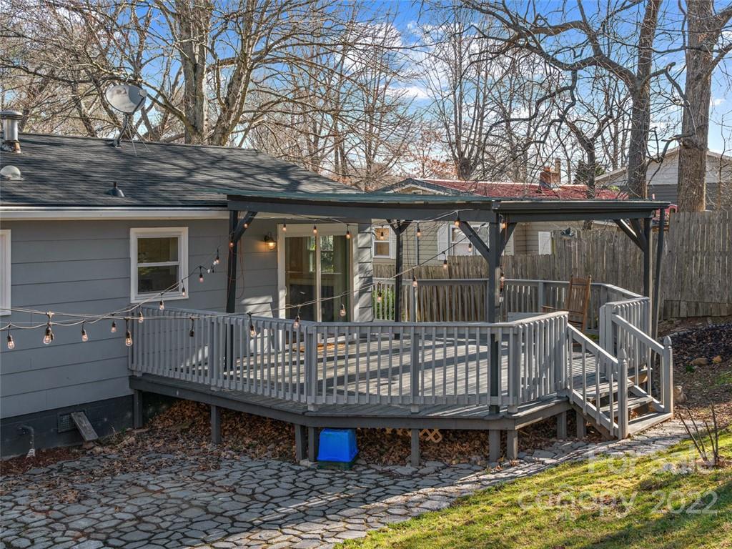 102 Shadowlawn Drive Asheville NC 28806