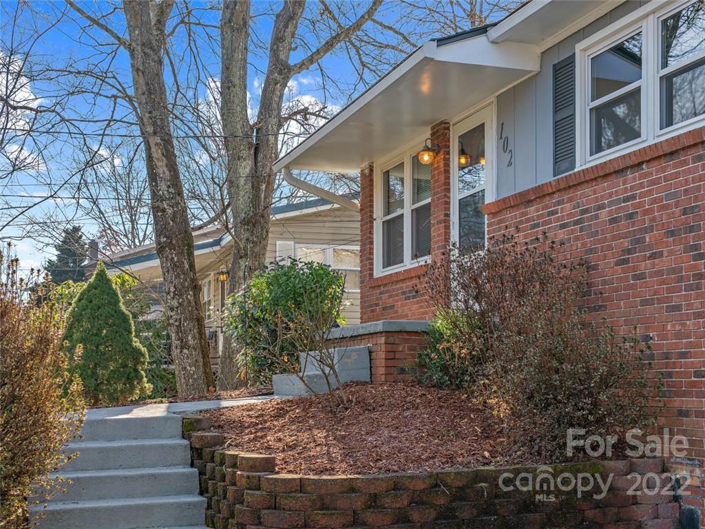 102 Shadowlawn Drive Asheville NC 28806