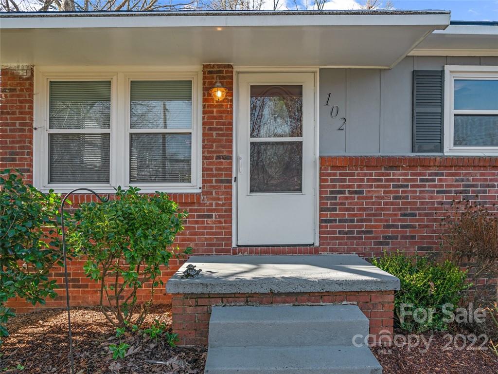 102 Shadowlawn Drive Asheville NC 28806