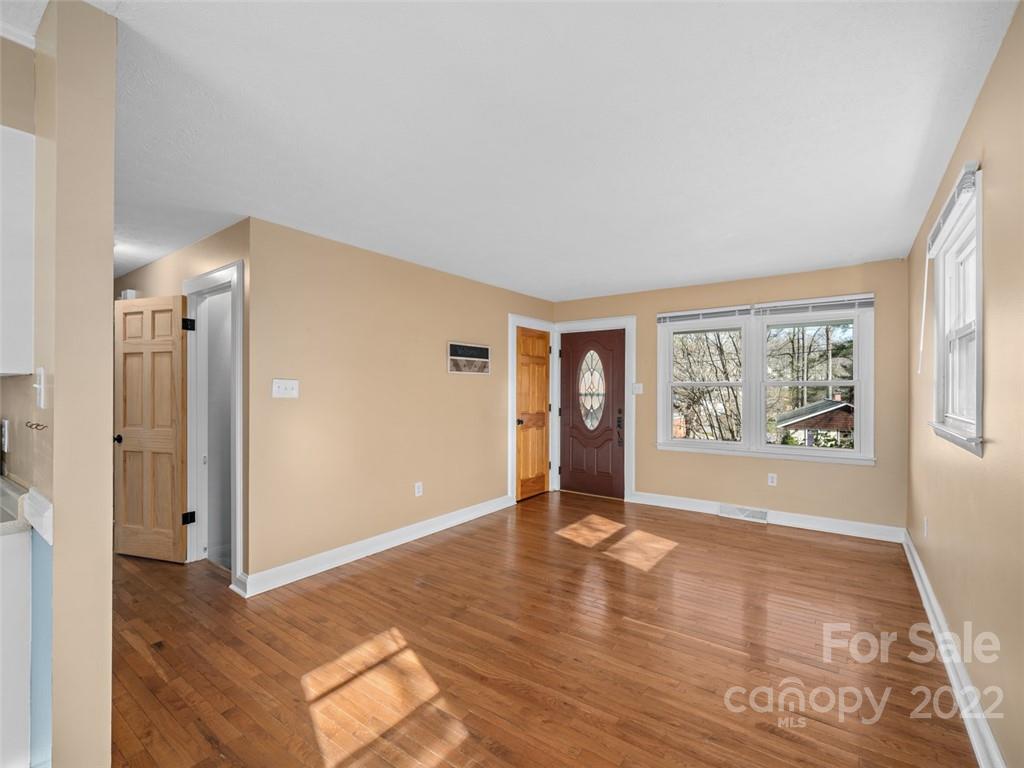 102 Shadowlawn Drive Asheville NC 28806