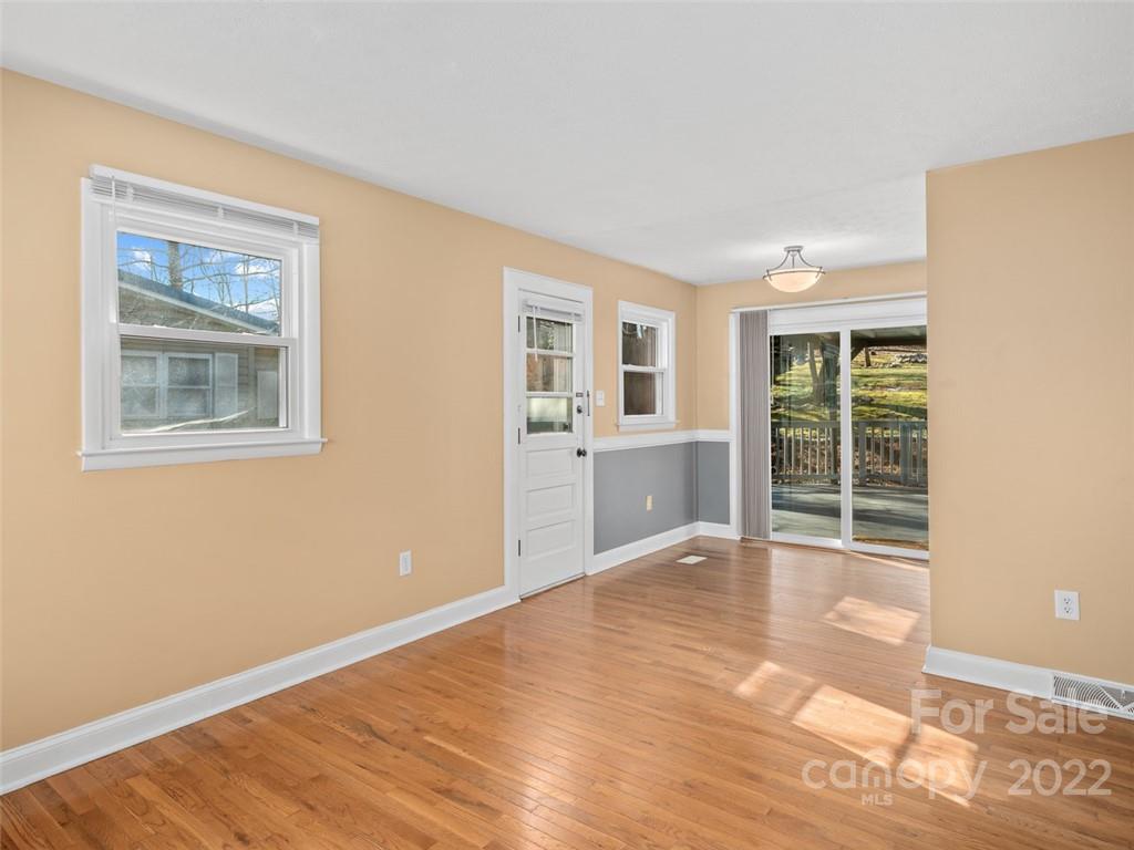 102 Shadowlawn Drive Asheville NC 28806