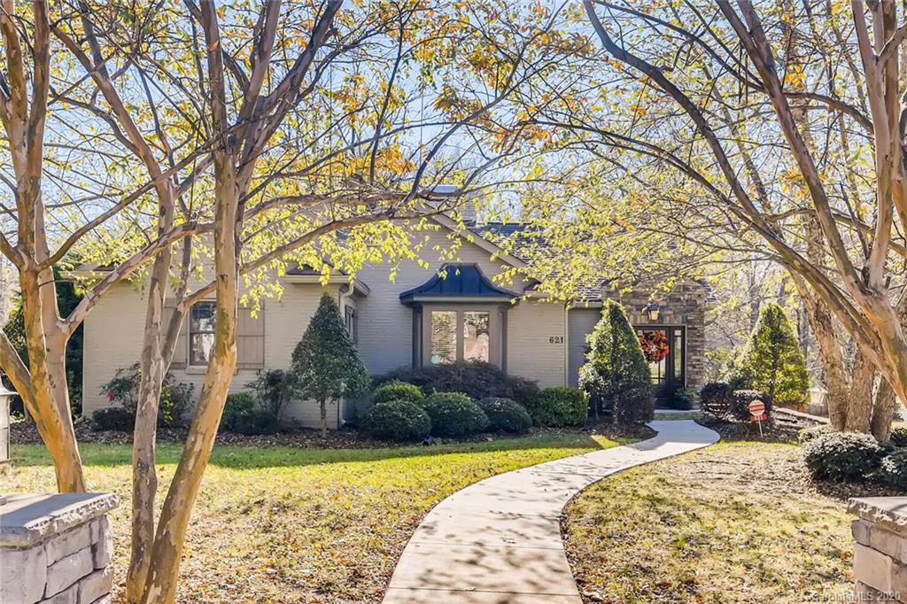 621 W End Avenue Statesville NC 28677