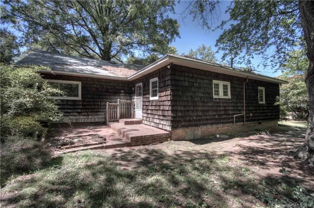 305 W Dallas Road Stanley NC 28164