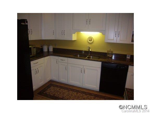 30 Red Oak Forest Road Fairview NC 28730
