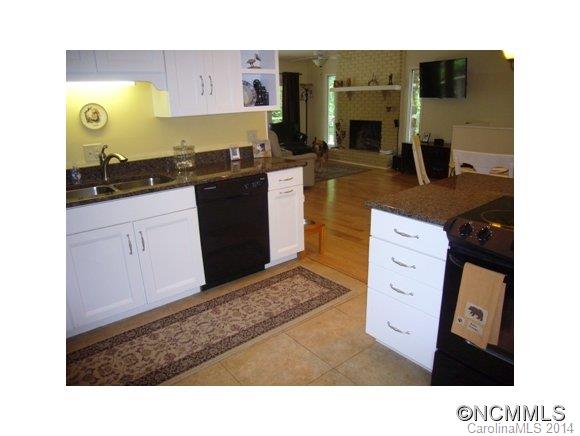 30 Red Oak Forest Road Fairview NC 28730