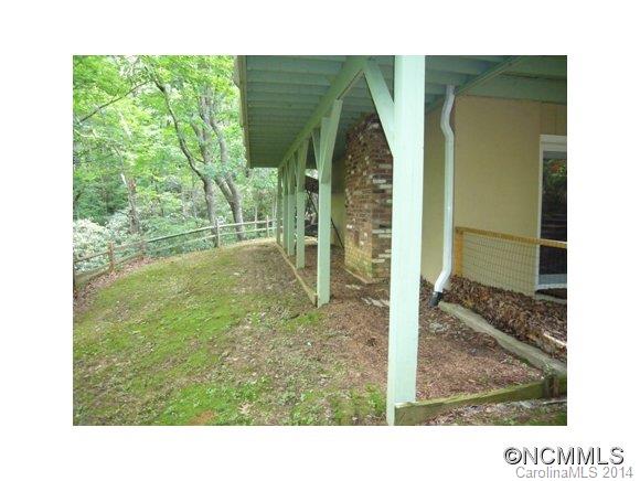 30 Red Oak Forest Road Fairview NC 28730