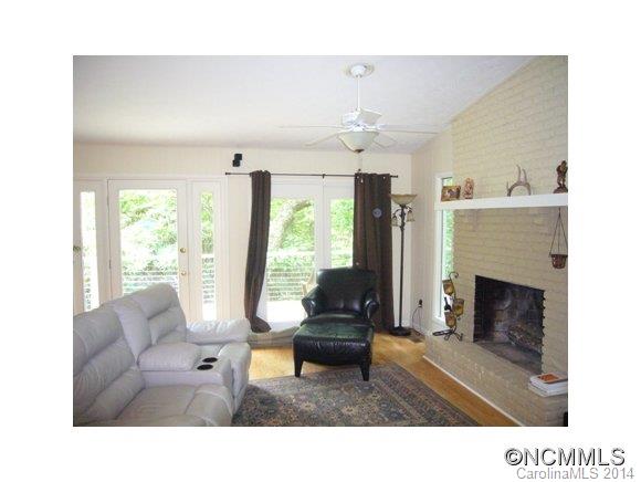 30 Red Oak Forest Road Fairview NC 28730