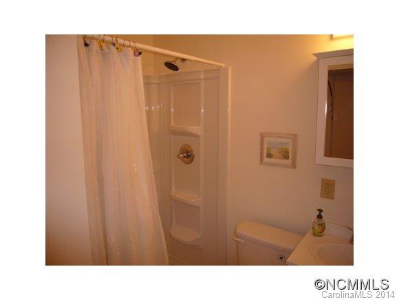30 Red Oak Forest Road Fairview NC 28730