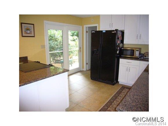 30 Red Oak Forest Road Fairview NC 28730