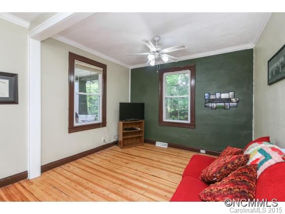 328 Sulphur Springs Road Asheville NC 28806