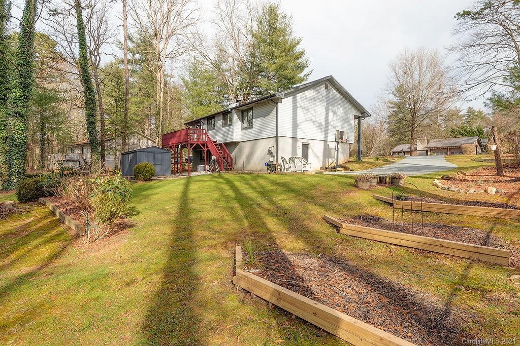 18 Golden Oaks Lane Fletcher NC 28732