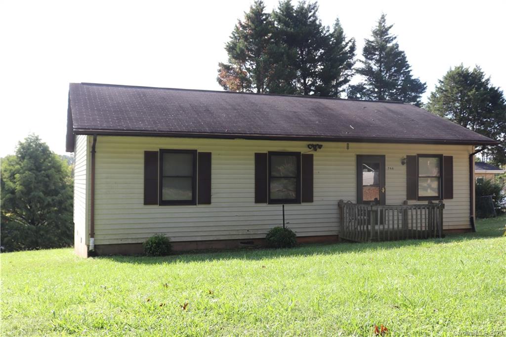 744 7th Avenue Se Hickory NC 28602