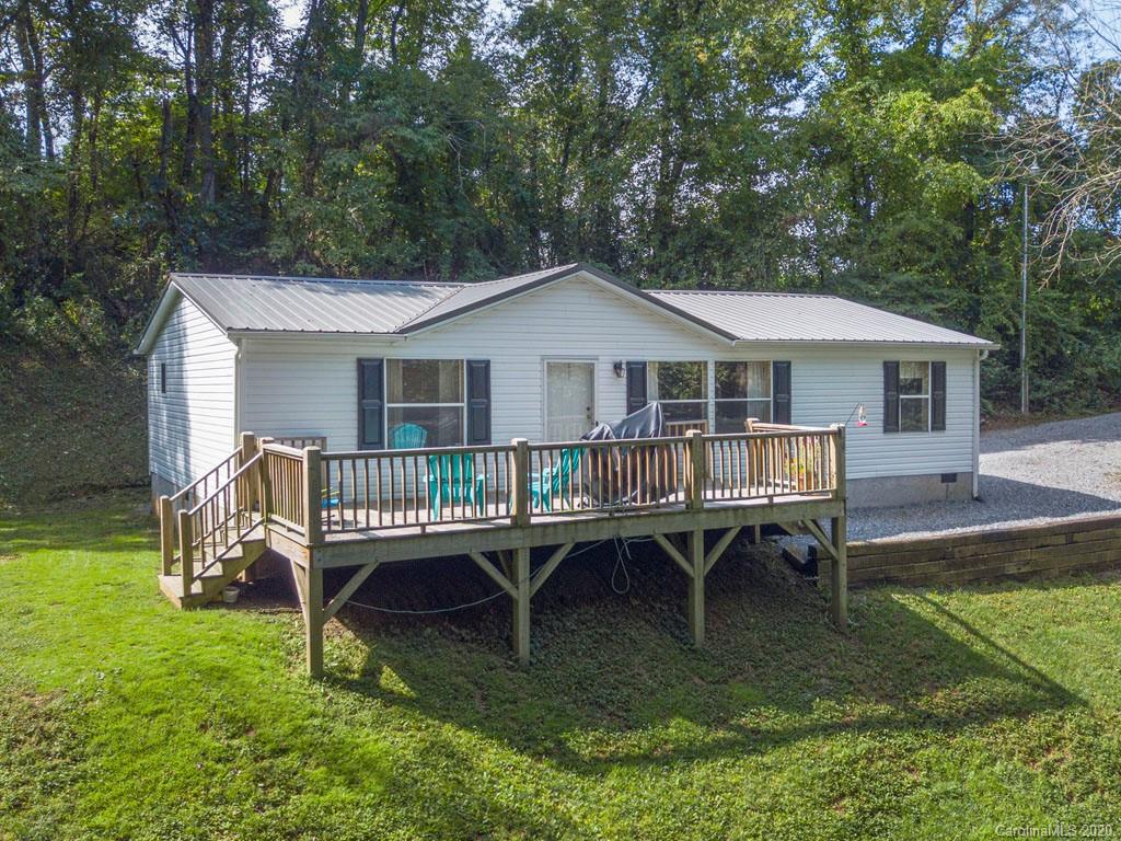 39 Puppy Dog Trail Canton NC 28716