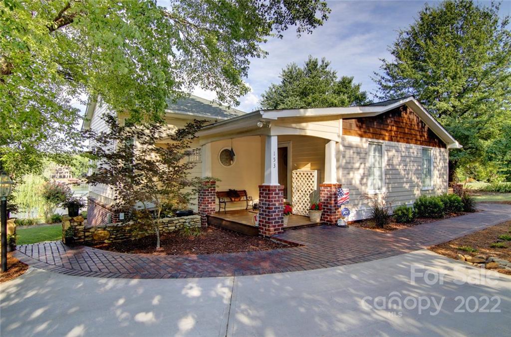 153 Gainswood Drive Mooresville NC 28117