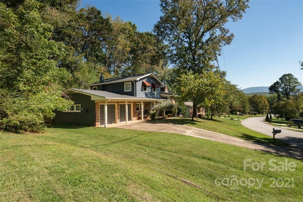 31 Rhododendron Place Asheville NC 28805