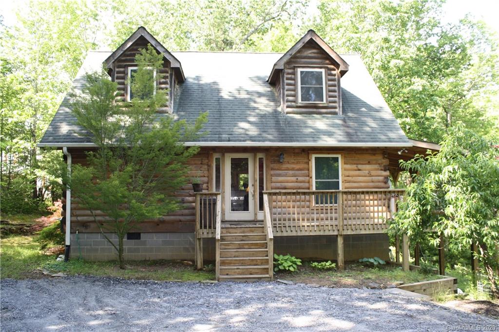 1605 Macedonia Road Saluda NC 28773