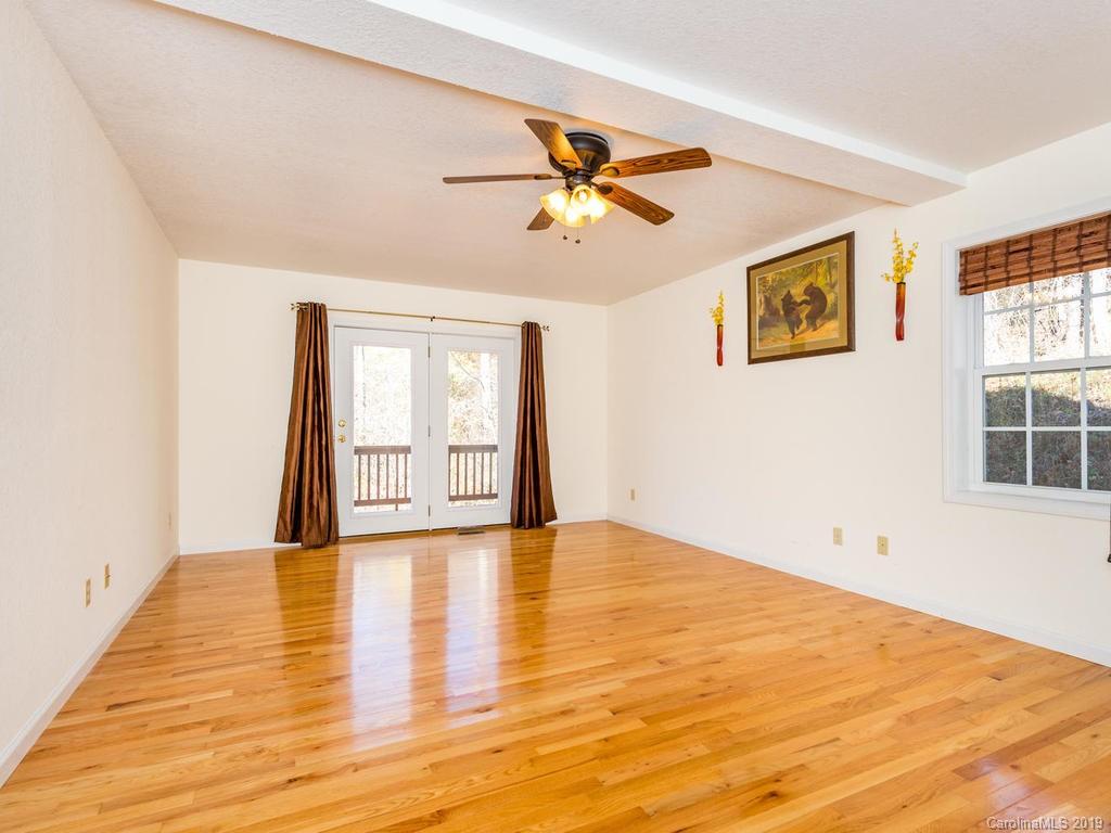 465 Blackberry Ridge Road Burnsville NC 28714