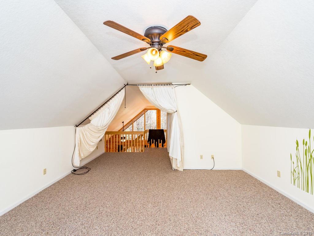465 Blackberry Ridge Road Burnsville NC 28714