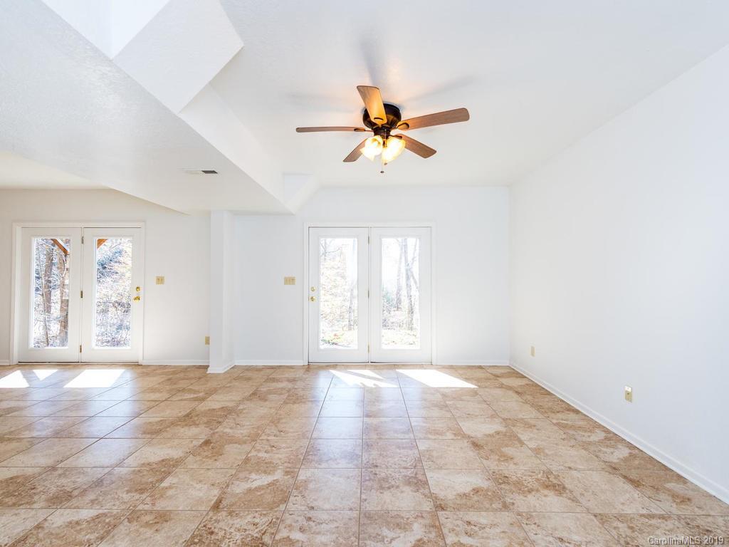465 Blackberry Ridge Road Burnsville NC 28714
