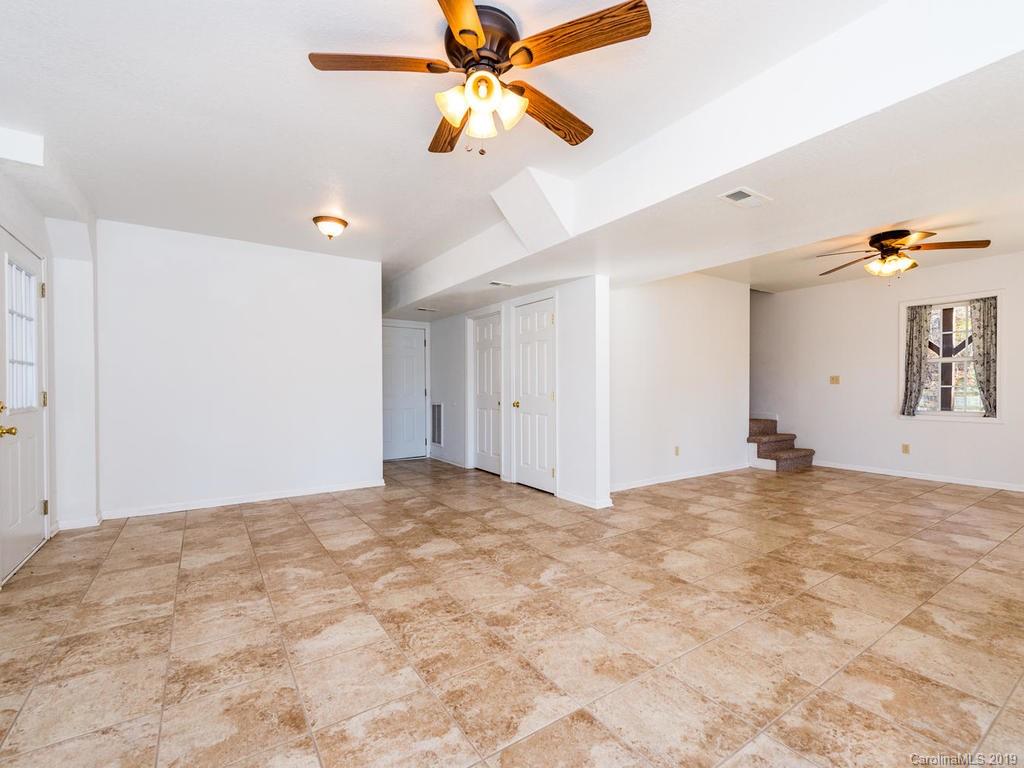 465 Blackberry Ridge Road Burnsville NC 28714