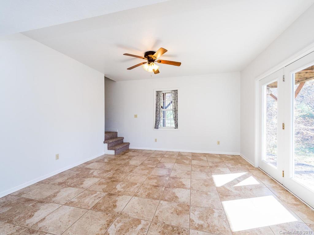 465 Blackberry Ridge Road Burnsville NC 28714