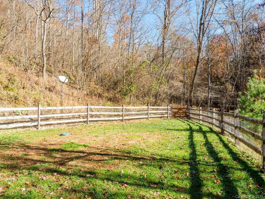 465 Blackberry Ridge Road Burnsville NC 28714
