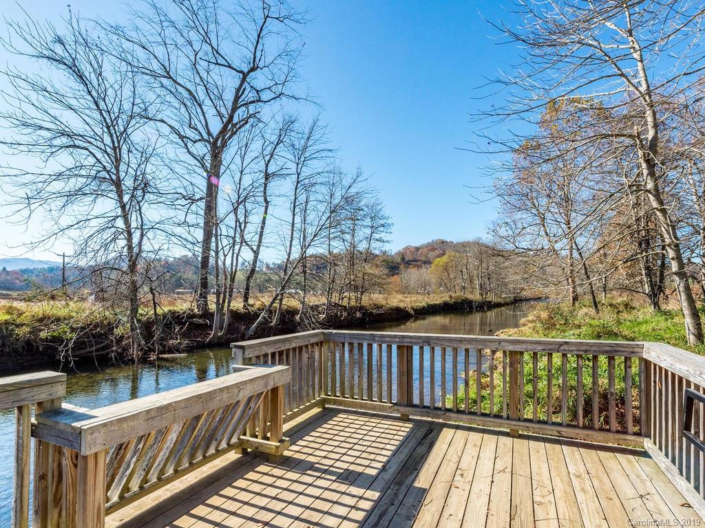 465 Blackberry Ridge Road Burnsville NC 28714