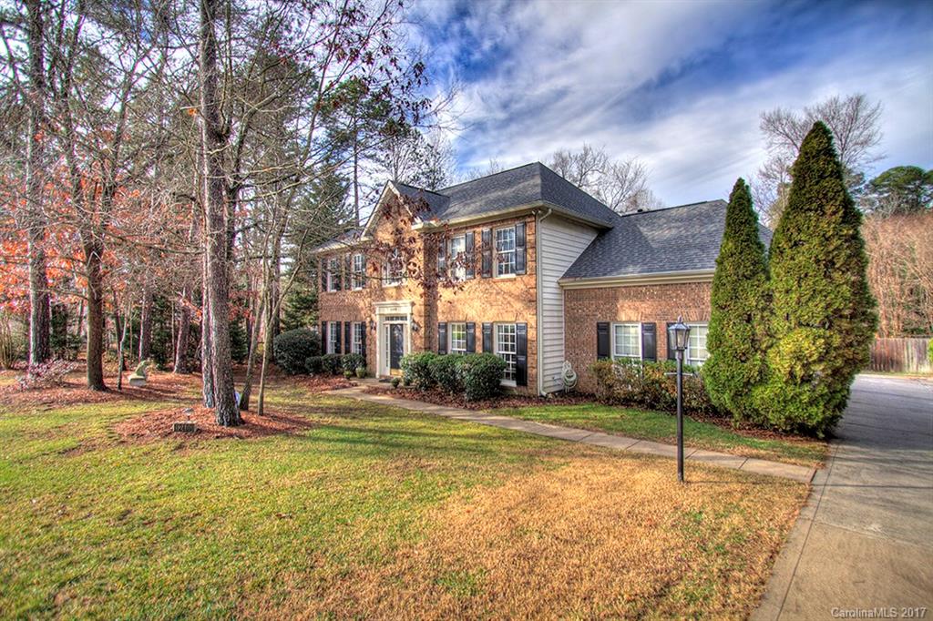 12400 Woodbend Drive Matthews NC 28105