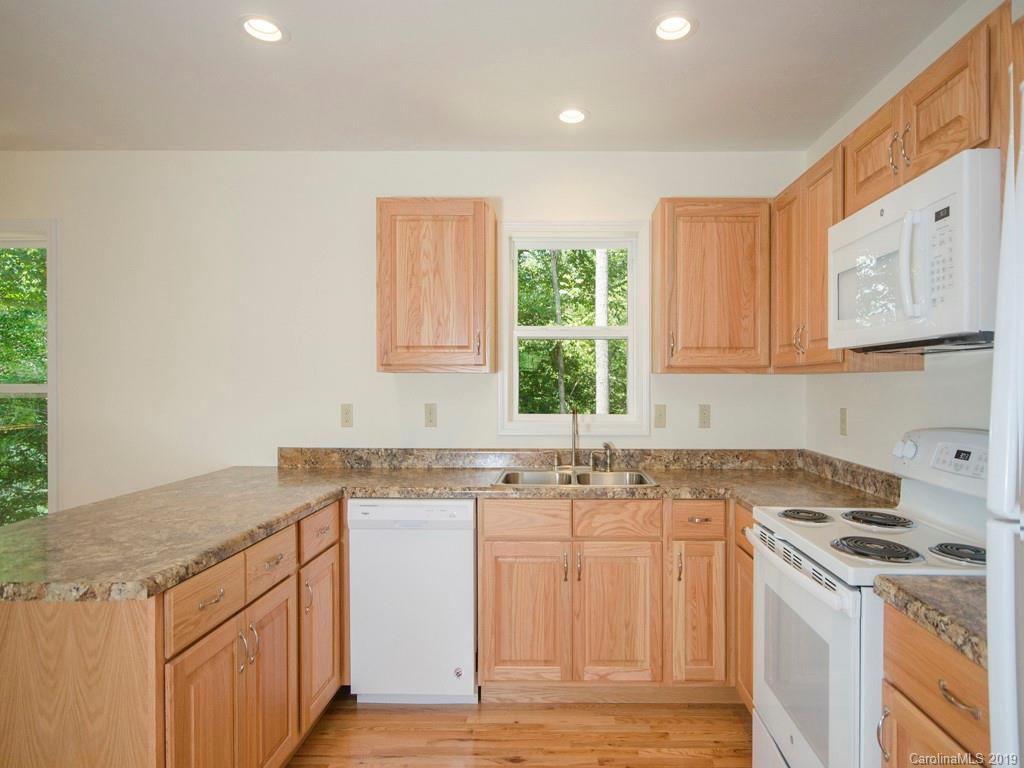 293 South Pinnacle Drive Burnsville NC 28714