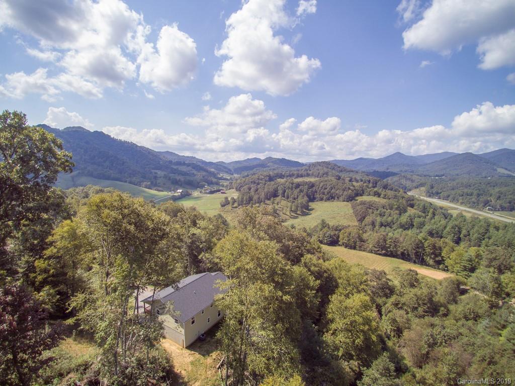 293 South Pinnacle Drive Burnsville NC 28714