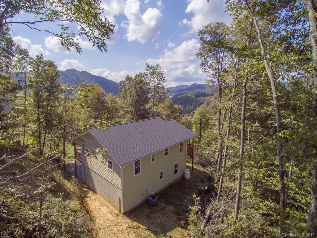 293 South Pinnacle Drive Burnsville NC 28714