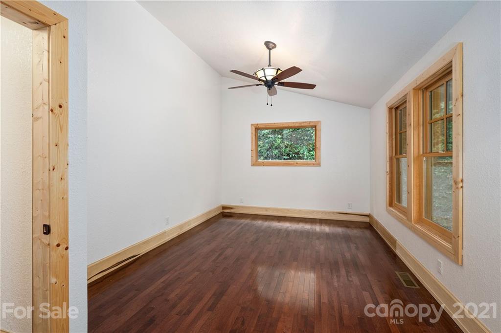 60 Will Campbell Road Swannanoa NC 28778