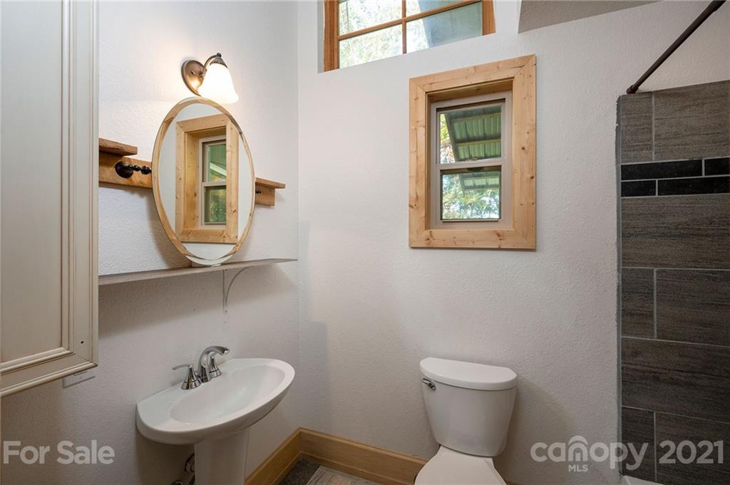 60 Will Campbell Road Swannanoa NC 28778
