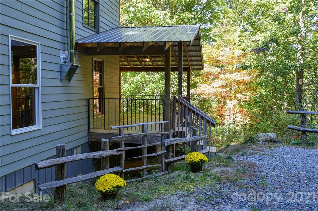 60 Will Campbell Road Swannanoa NC 28778