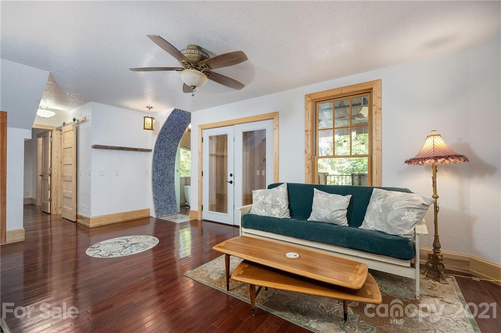 60 Will Campbell Road Swannanoa NC 28778