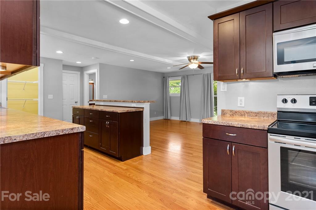 288 Sand Hill Road Asheville NC 28806