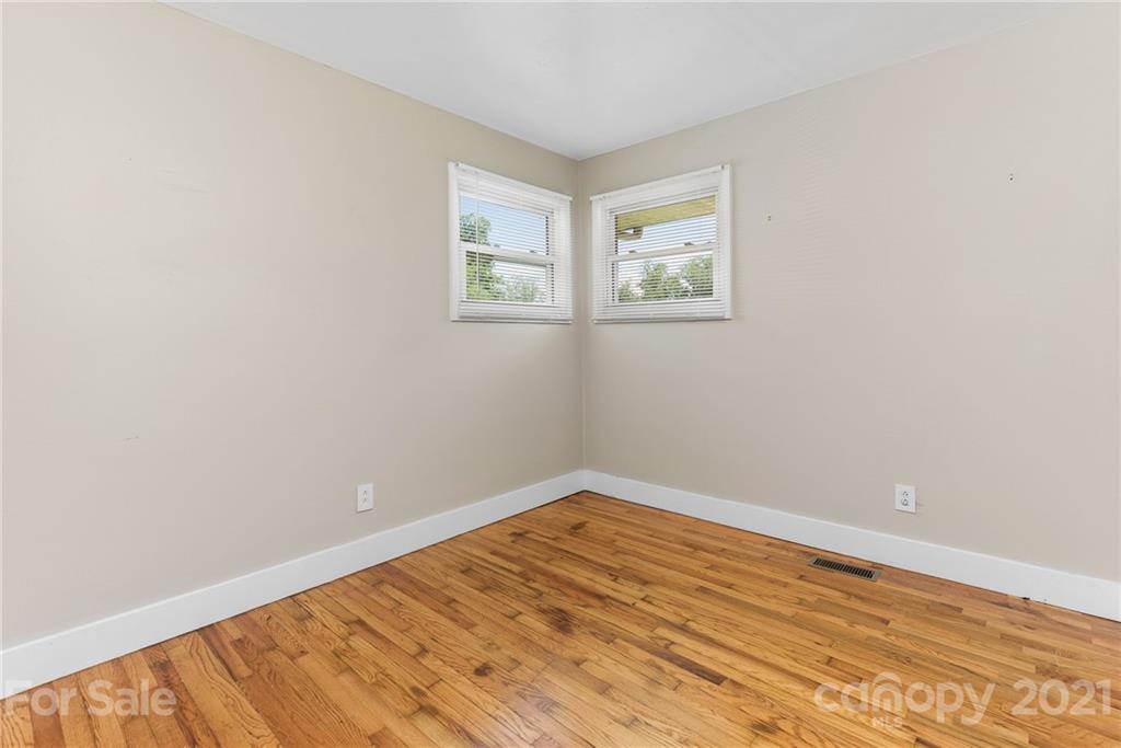 288 Sand Hill Road Asheville NC 28806