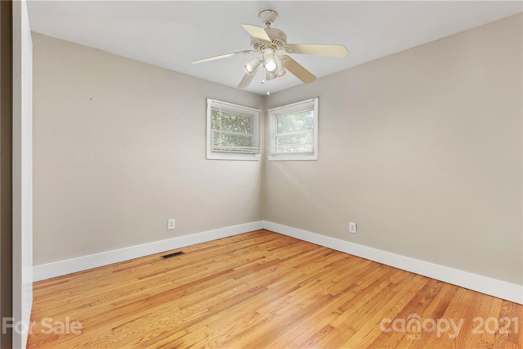 288 Sand Hill Road Asheville NC 28806