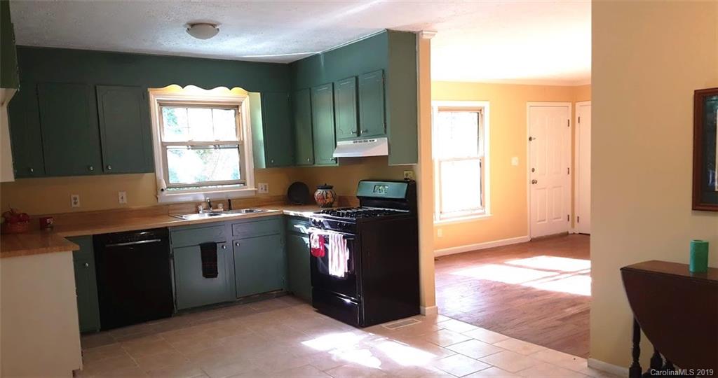 52 Talmadge Court Asheville NC 28806