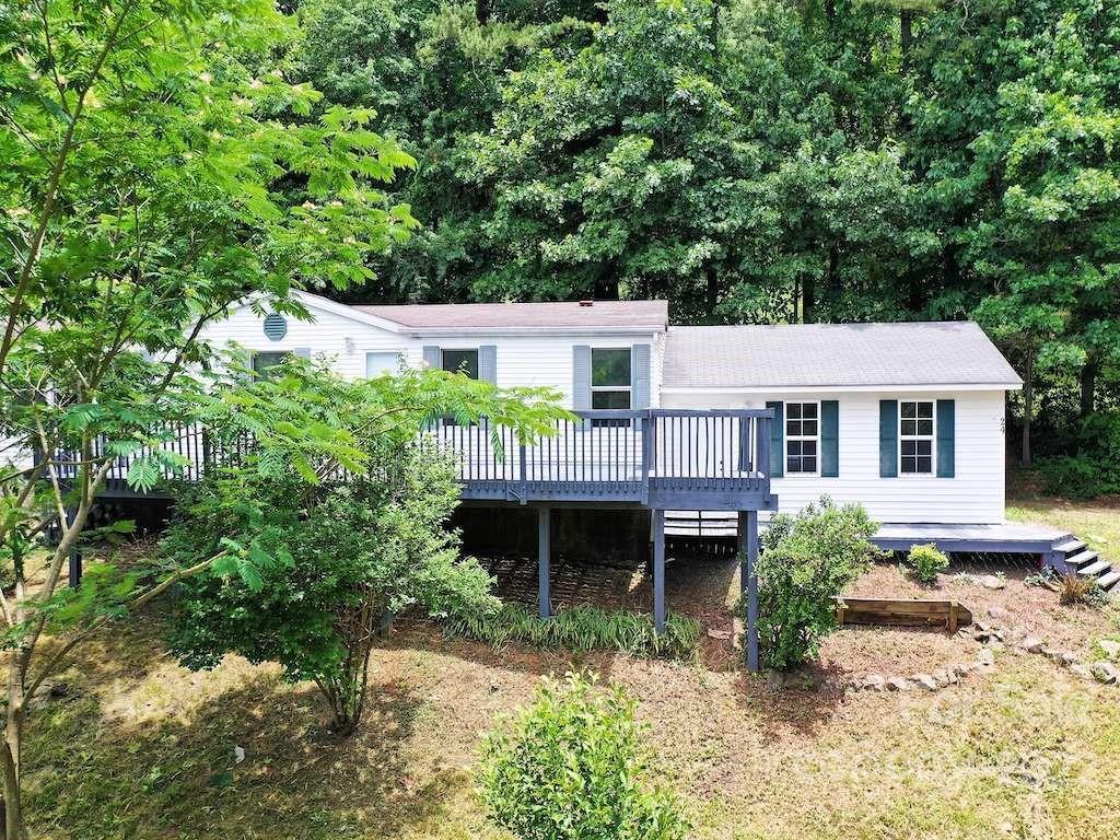 24 Twin Springs Lane Leicester NC 28748