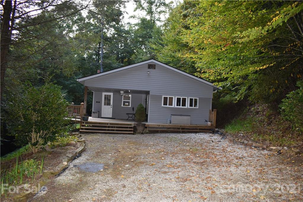 845 Dovers Branch Road Burnsville NC 28714