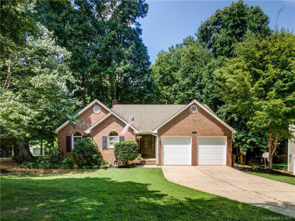 6921 Loretta Place Charlotte NC 28215