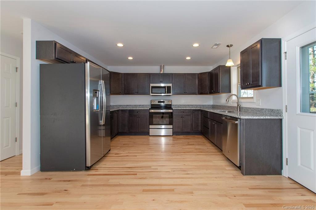 27 Yarrow Meadow Road Weaverville NC 28787