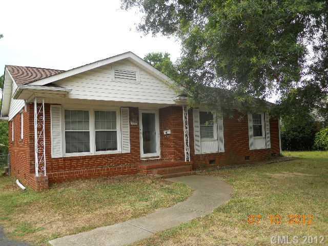 6821 Woodstream Drive Charlotte NC 28210