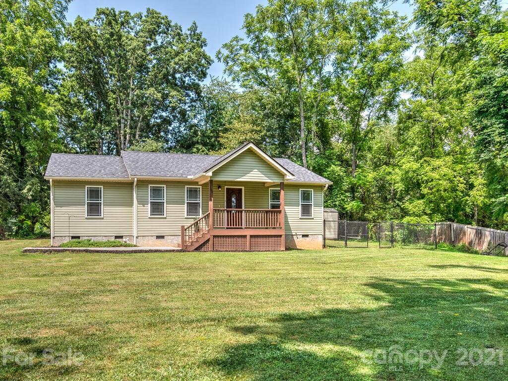780 Monte Vista Road Candler NC 28715