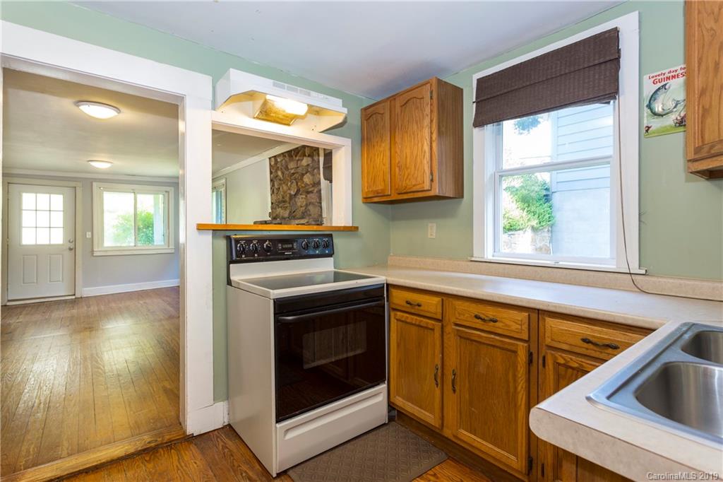 158 Wellington Street Asheville NC 28806